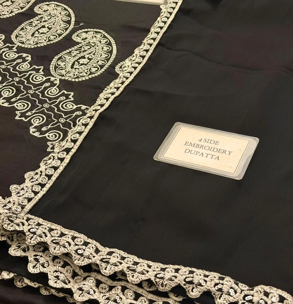 SAPHIRE BLACK