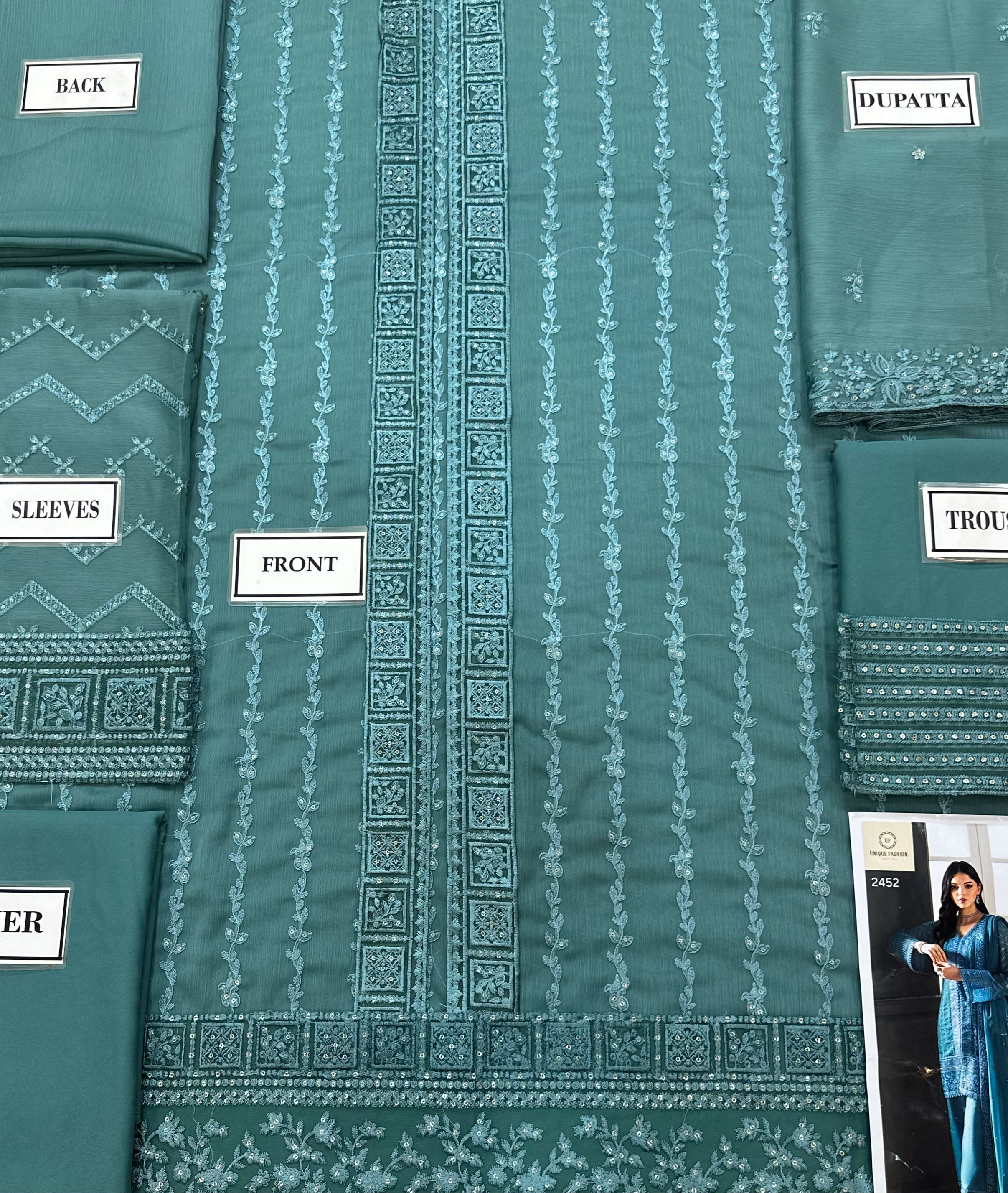 Azure – Design No: 2452
