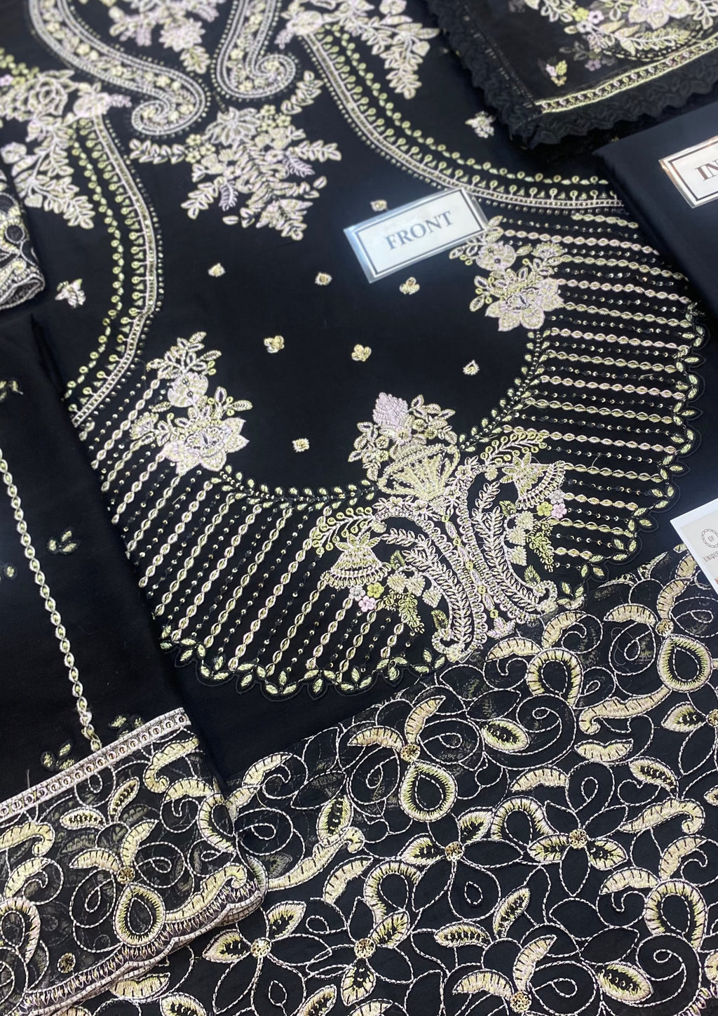 Ramsha Luxury Chiffon Collection – Design No: 2386