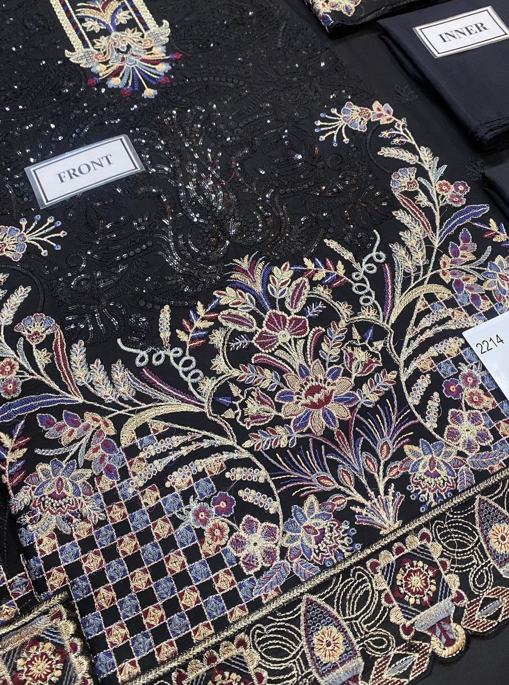 Ramsha – Design No: 2214