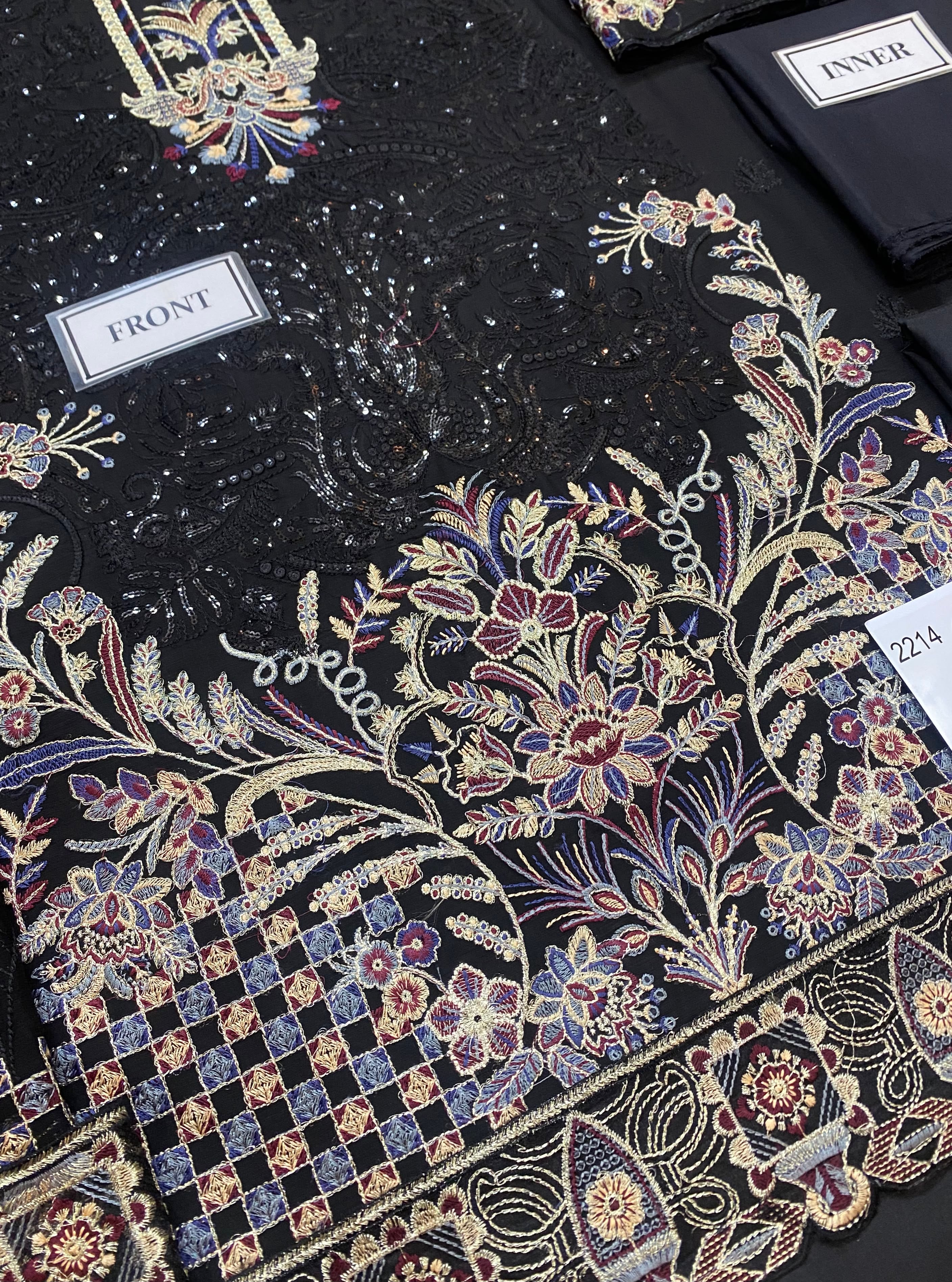 Ramsha – Design No: 2214