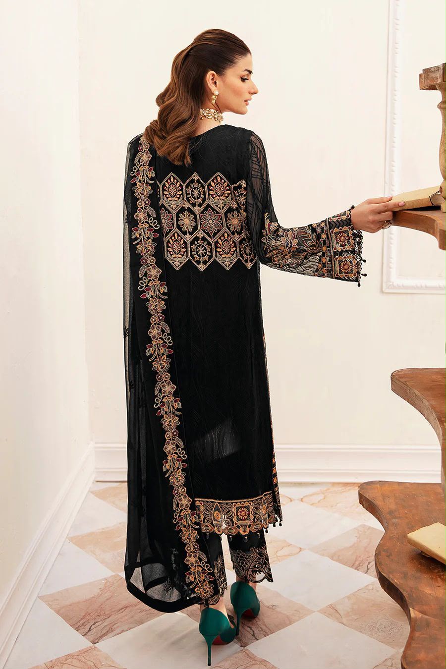 Ramsha – Design No: 2214