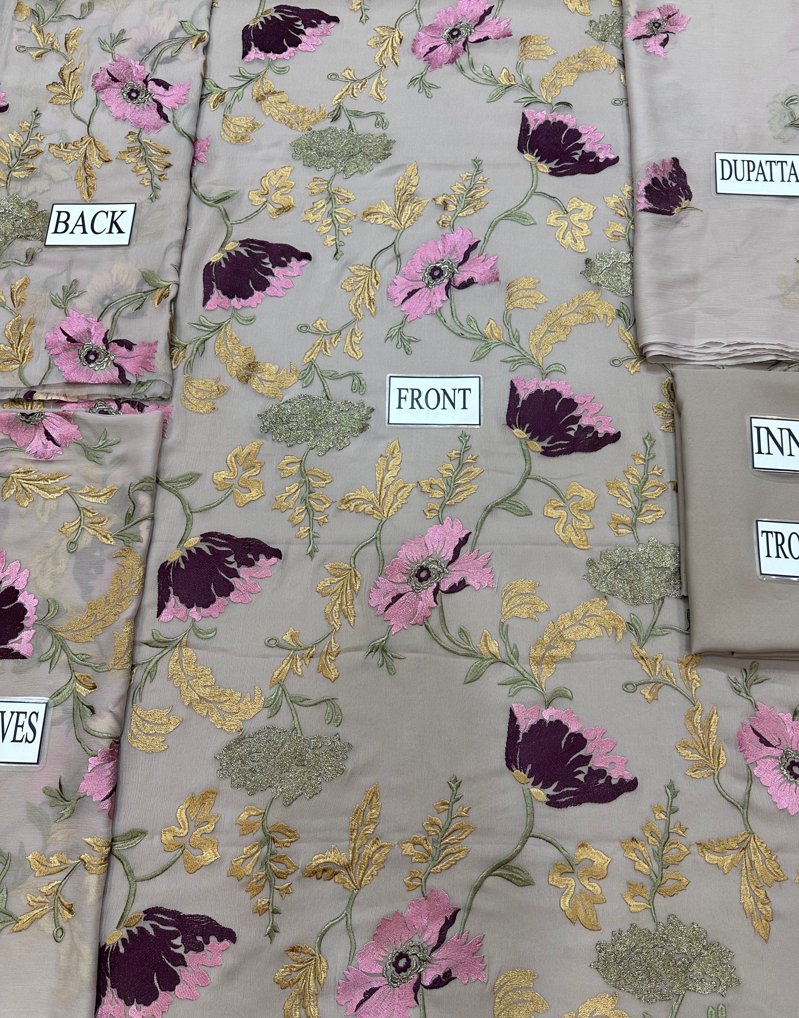 Design Name: Midnight Bloom (Design 2557)