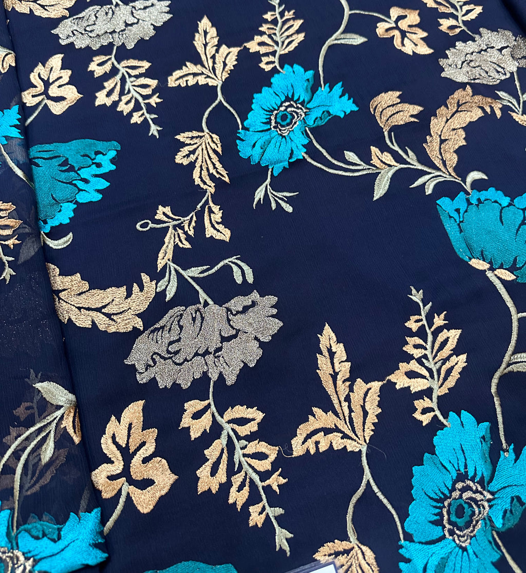 Design Name: Midnight Bloom (Design 2556)