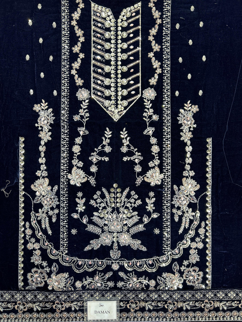 Aneelas Unsticthed Heavy Embroidered Velvet Micro 9000 & Chiffon
