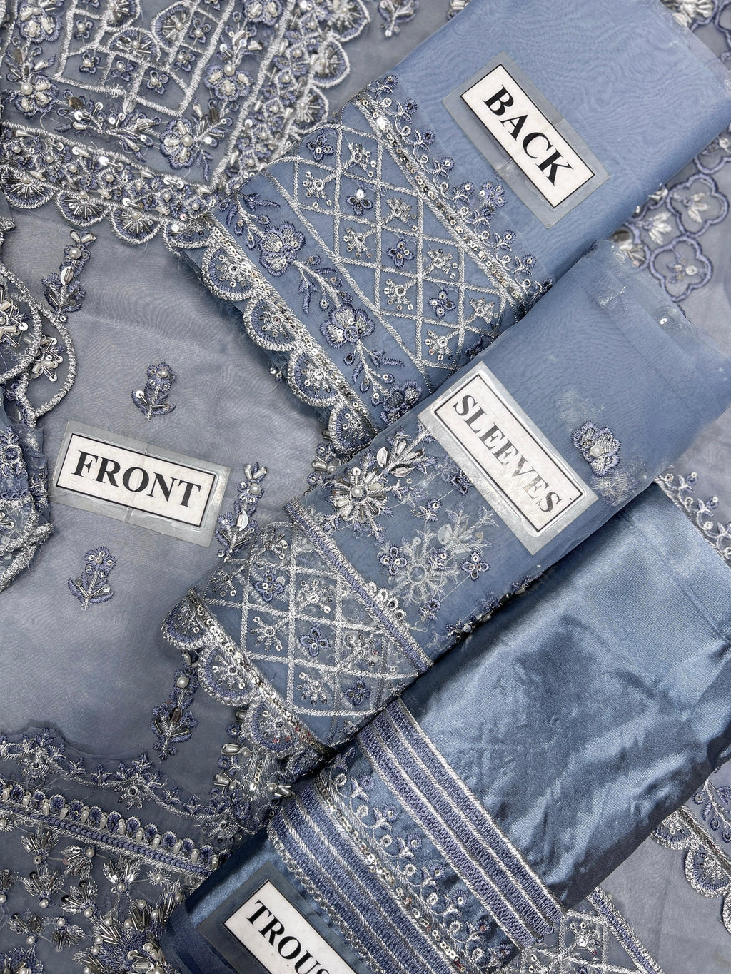 BRAND ZAHA ORGANZA SUIT