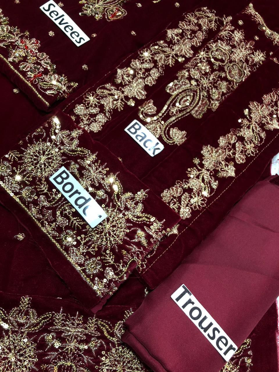 Aneelas Luxury Velvet Article