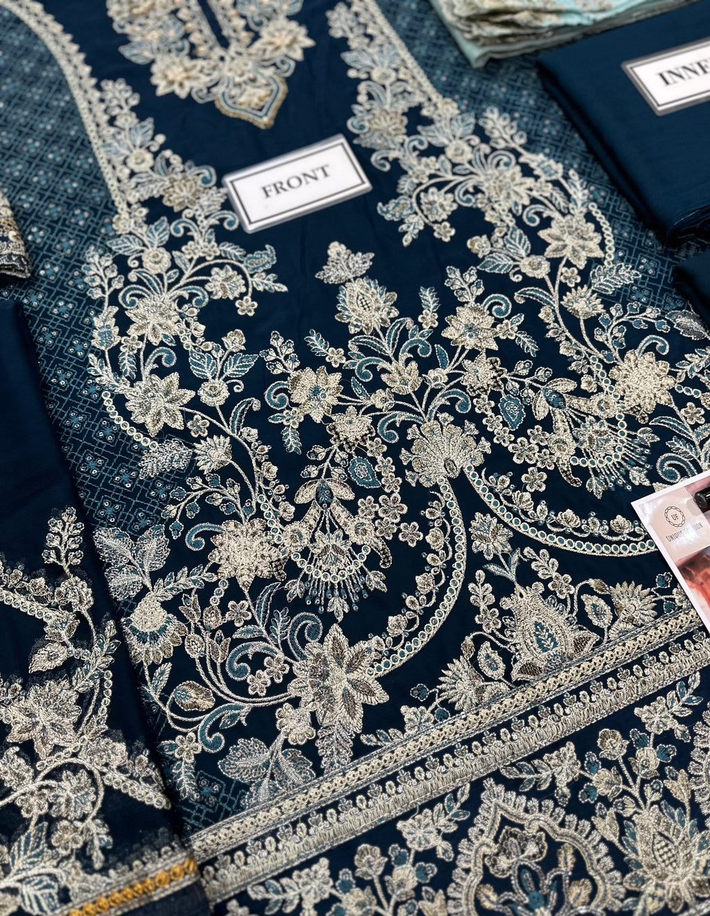 Imrozia Design no 2560.